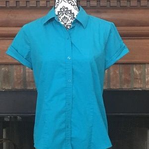 🎁🎁🎁Liz Claiborne Stretch Button Front Shirt